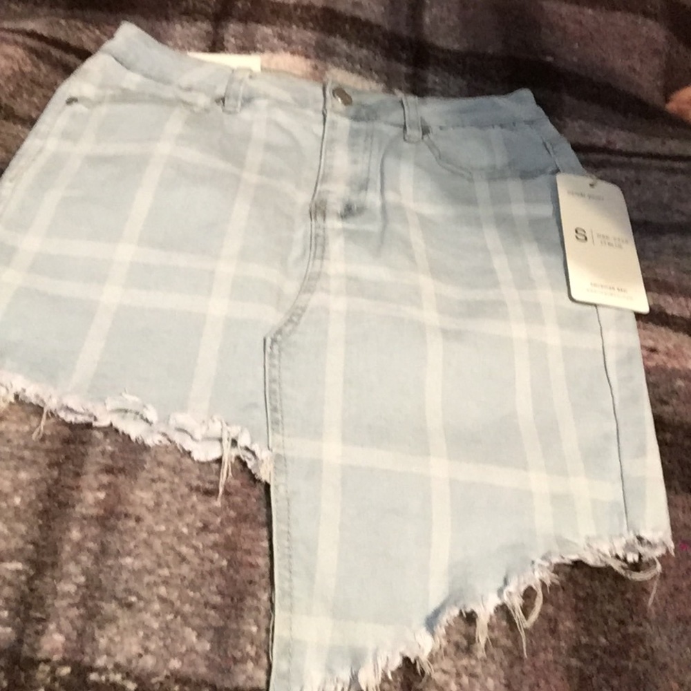 Fashion nova skirt
